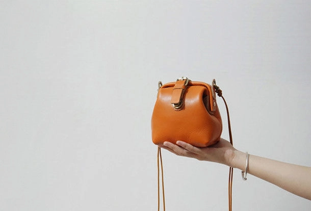 Handmade Leather crossbodybag purse shoulder bag for women leather bag