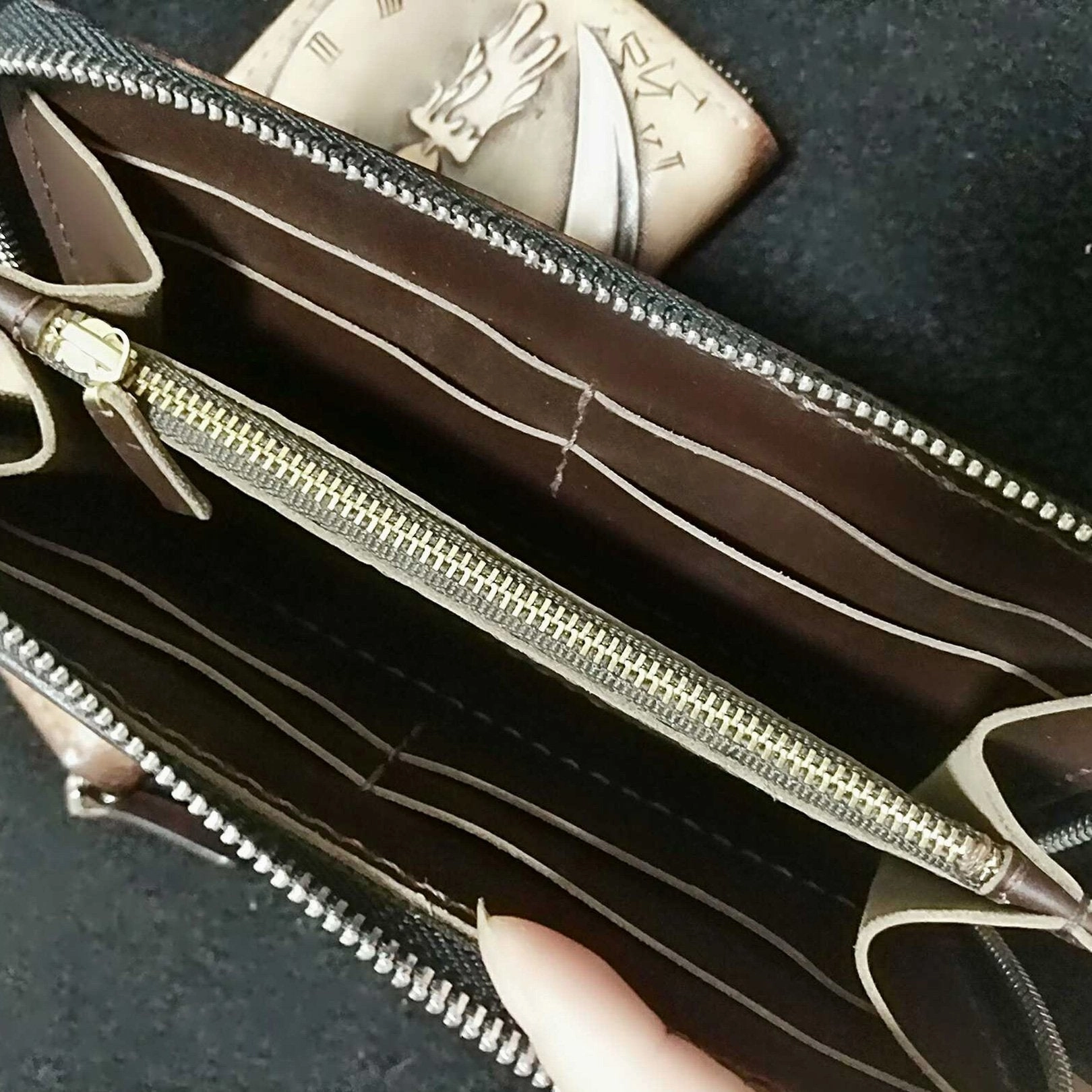 Handmade Leather Lion Tooled Mens Long Wallet Cool Leather Wallet Clutch Wallet for Men