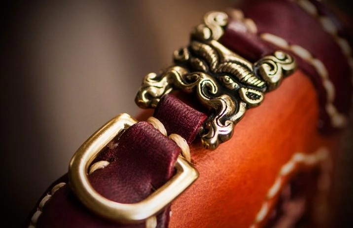 Handmade Leather Mens Tibetan Chain Biker Wallet Cool Leather Clutch Wallet Long Wallets for Men