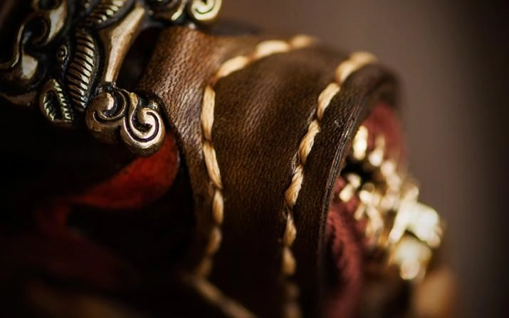 Handmade Leather Tooled Monkey King Mens Chain Biker Wallet Cool Leather Wallet Long Clutch Wallets for Men