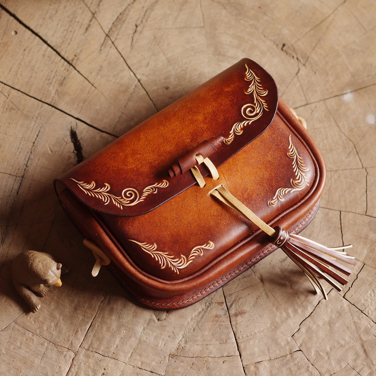 Handmade LEATHER WOMENs SHOULDER Purse Vintage Crossbody Purses FOR WOMEN