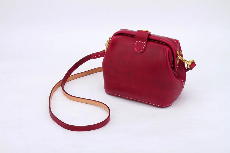 Handmade Womens Tan Leather Small doctor Purse shoulder doctor bags for women