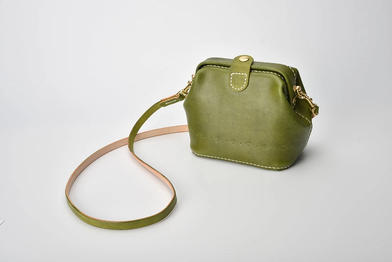 Handmade Womens Tan Leather Small doctor Purse shoulder doctor bags for women