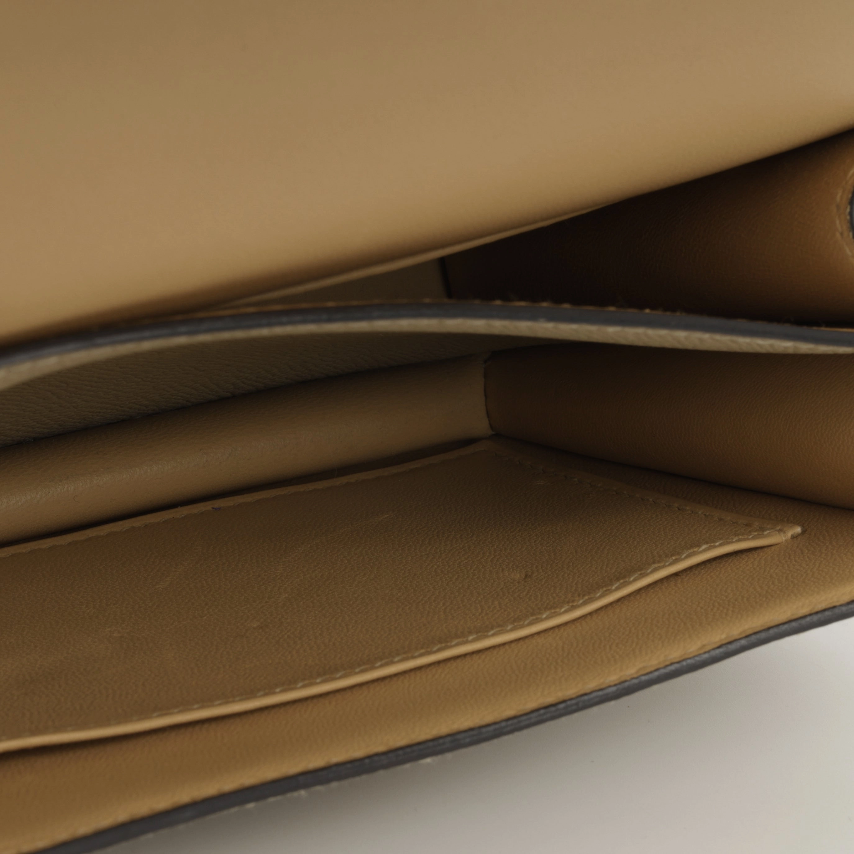 Herms Constance 18 Verso - Trench / Naturel