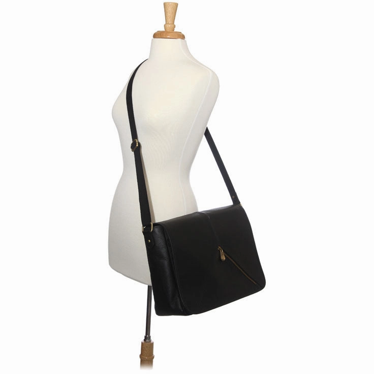 Jill-E Designs Jill-E Sasha 15In Leather Laptop Bag