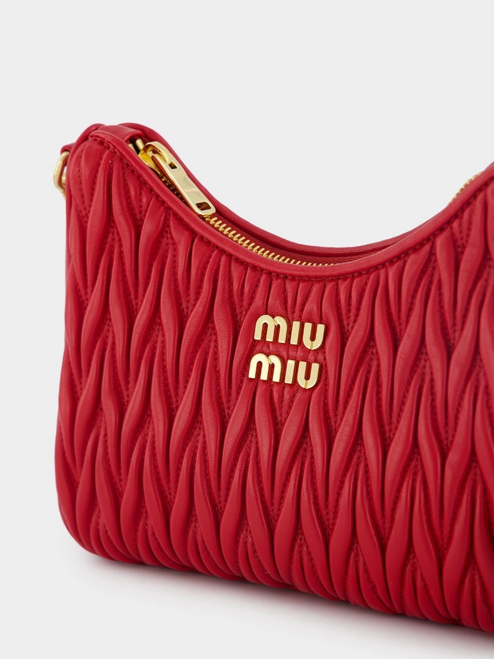 Logo-Plaque Matelass Leather Shoulder Bag