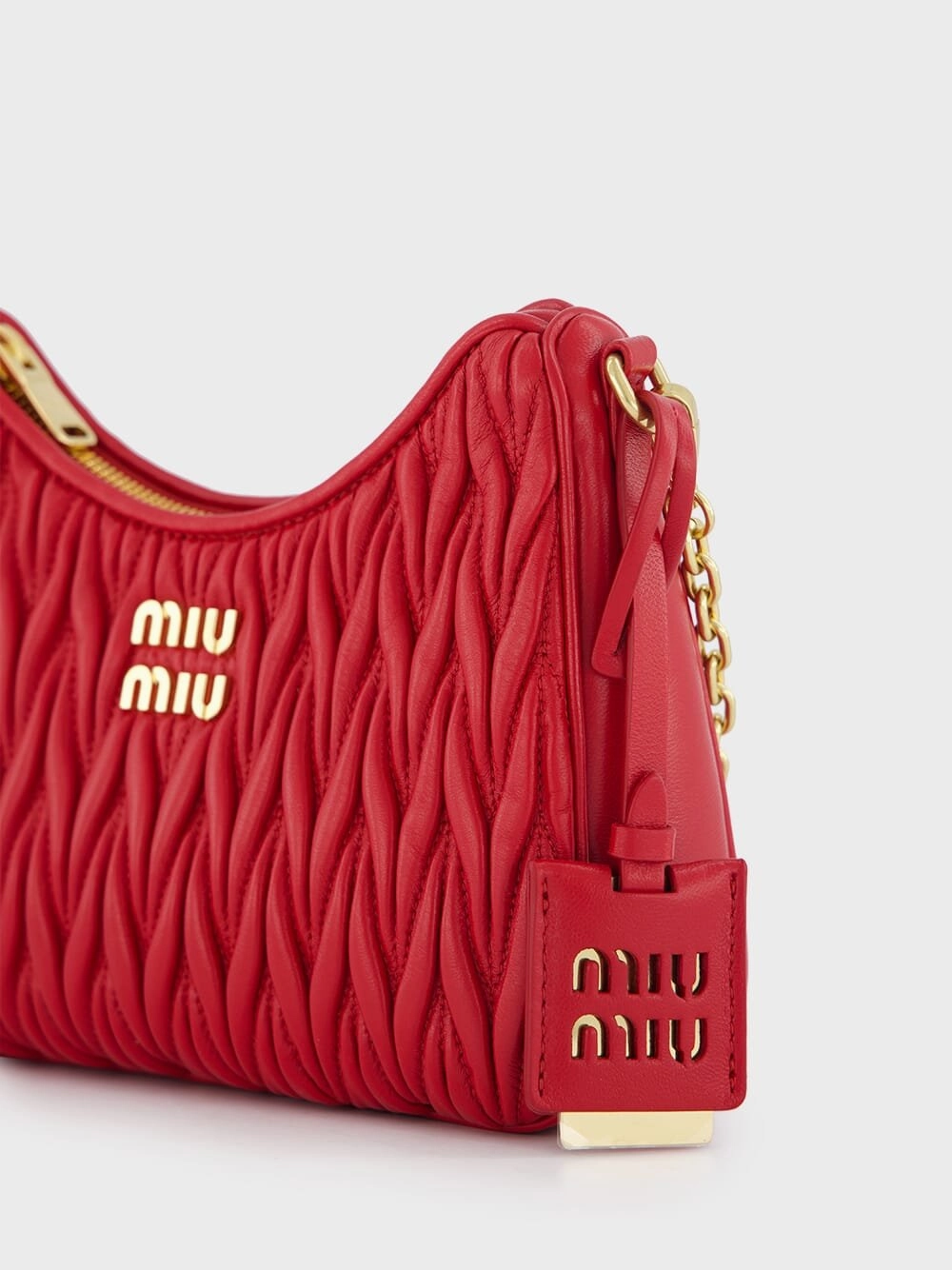 Logo-Plaque Matelass Leather Shoulder Bag