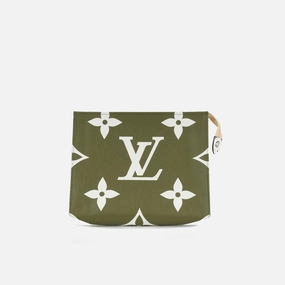 Louis Vuitton - Toiletry Pouch - Monogram Giant Khaki Canvas - Khaki / Brown / White GHW Immaculate - 2018