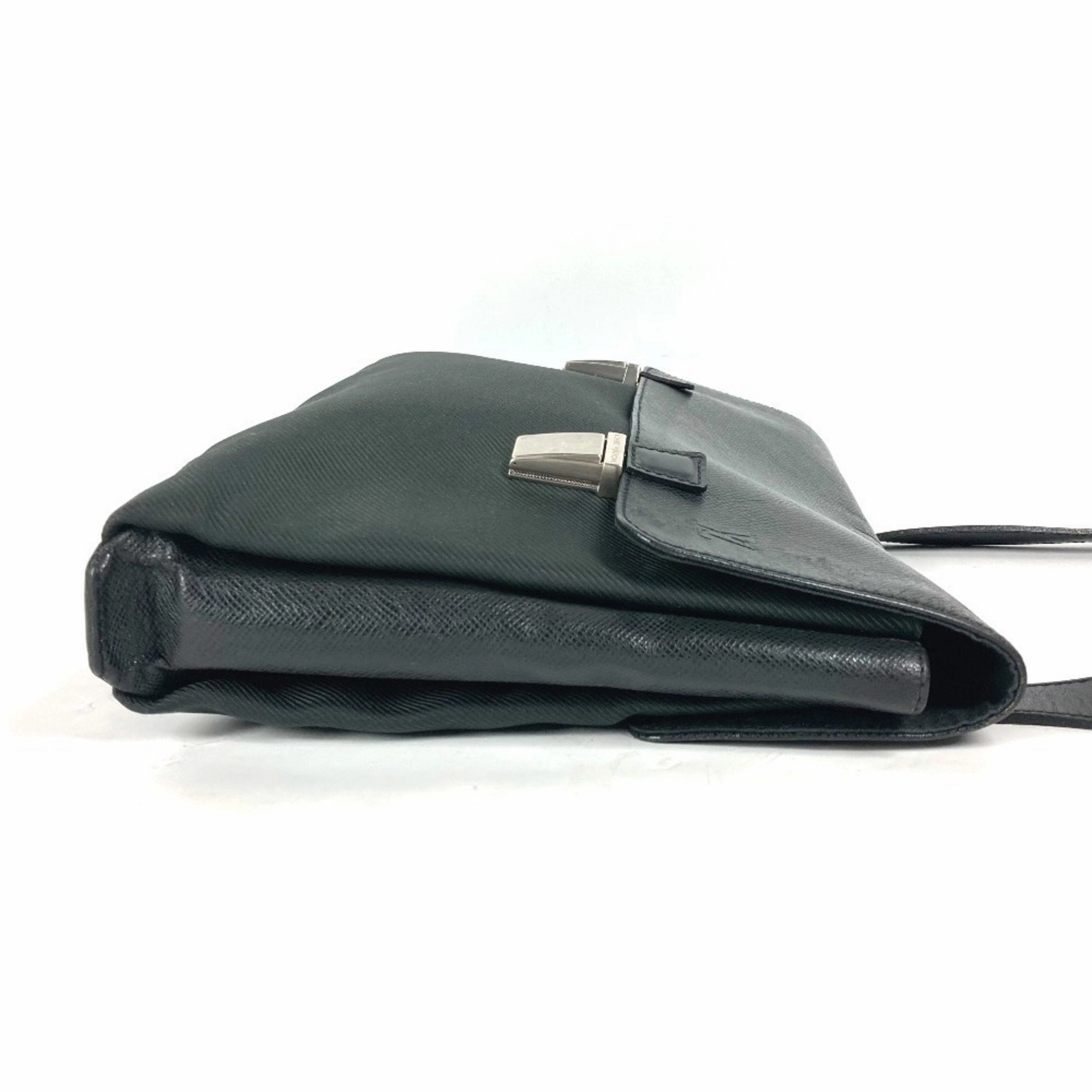 Louis Vuitton Ardoise  Taiga Leather Messenger Bag Shoulder Bag (Pre-Owned)