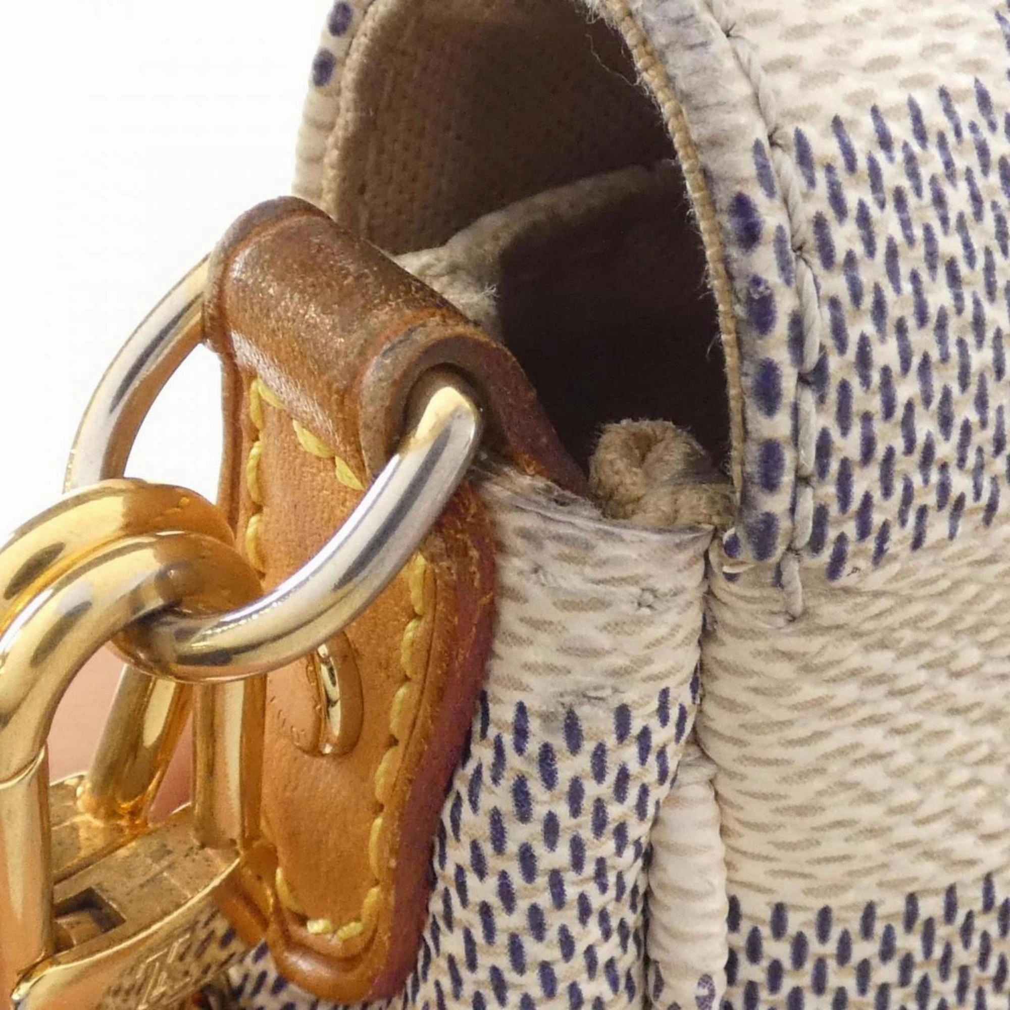 Louis Vuitton Azur ivory Coated Canvas Shoulder Bag (Pre-Owned)