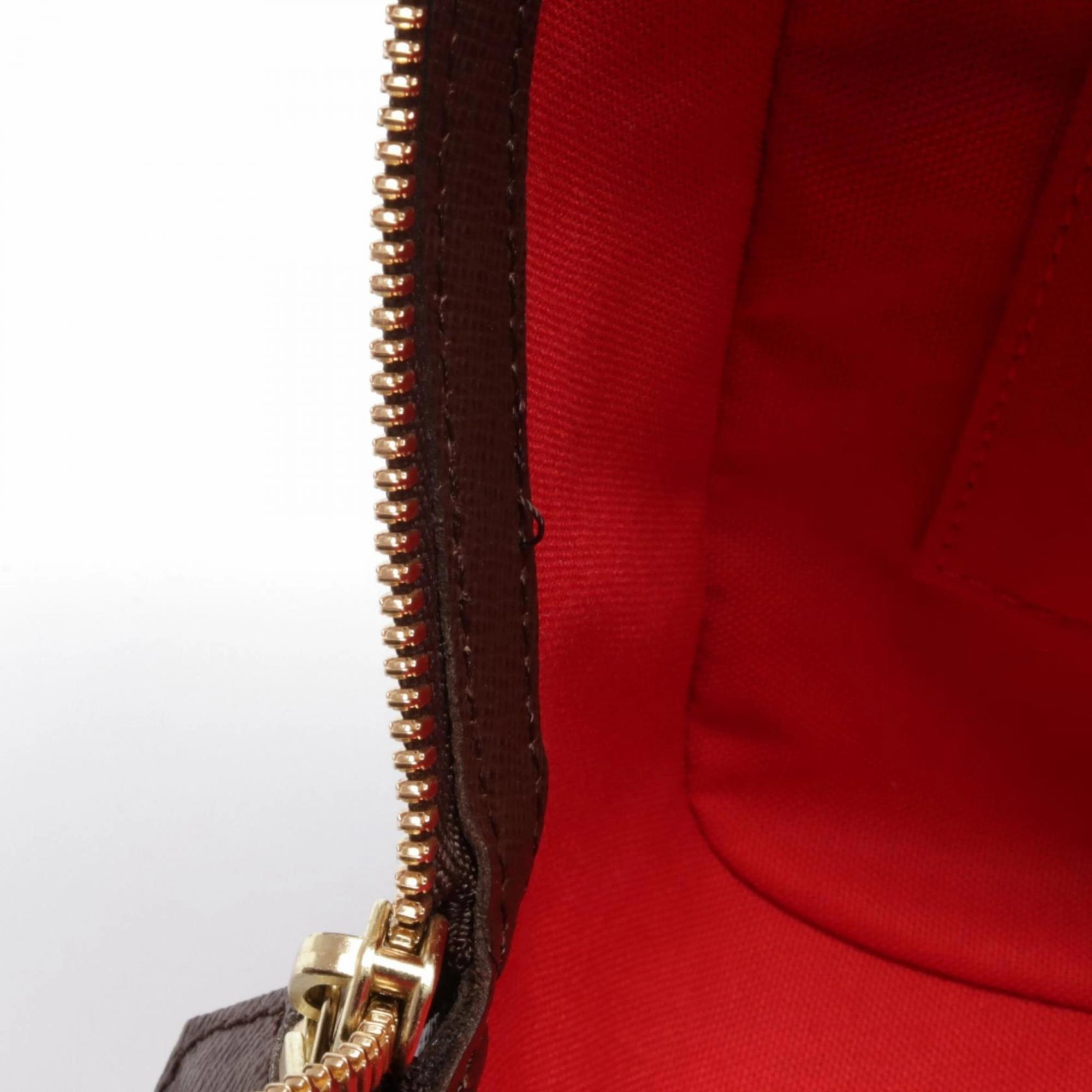 Louis Vuitton Belem Mm Canvas Shoulder Bag (Pre-Owned)