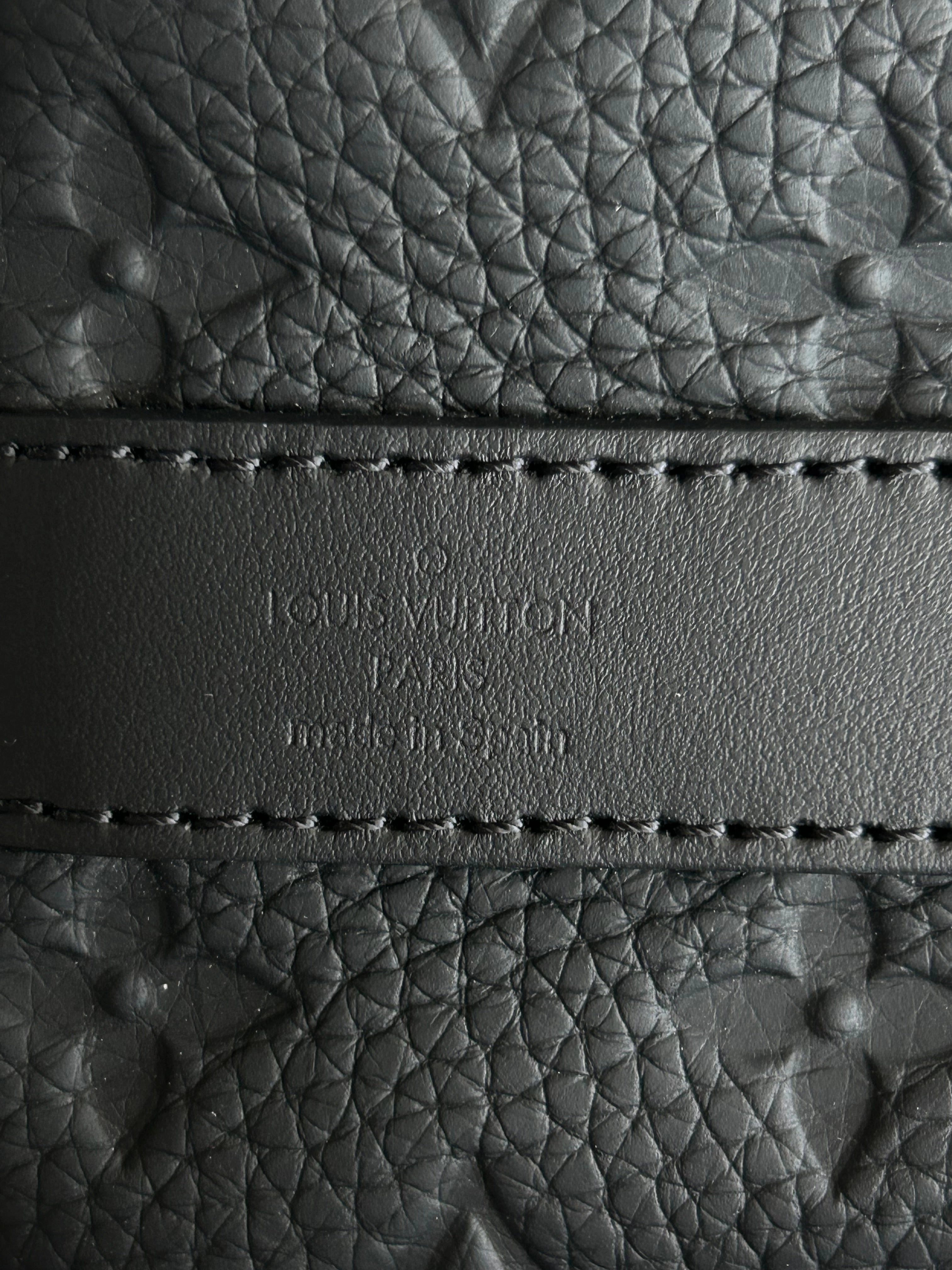 Louis Vuitton Black Taurillon Monogram Keepall 25
