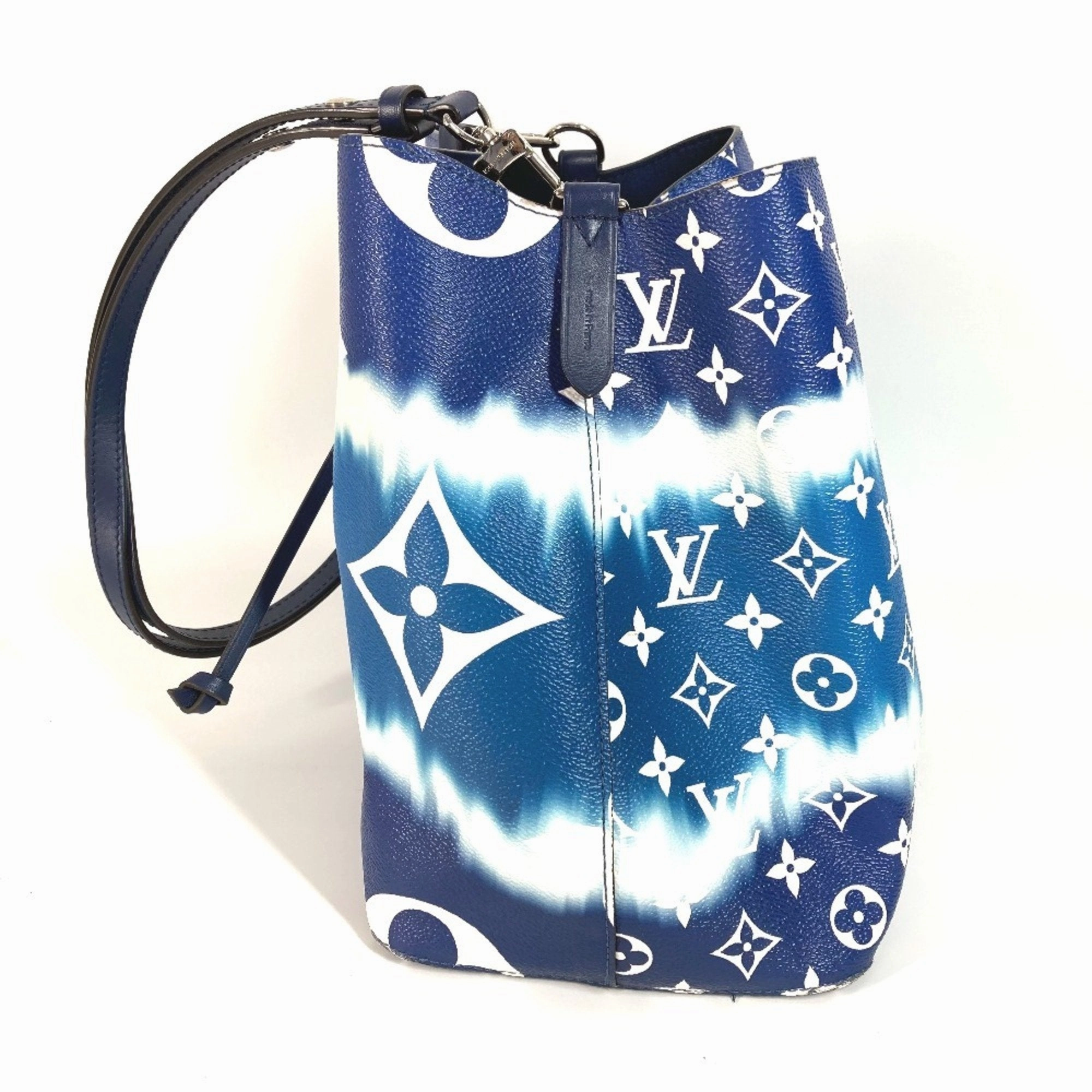 Louis Vuitton blue Leather Shoulder Bag (Pre-Owned)