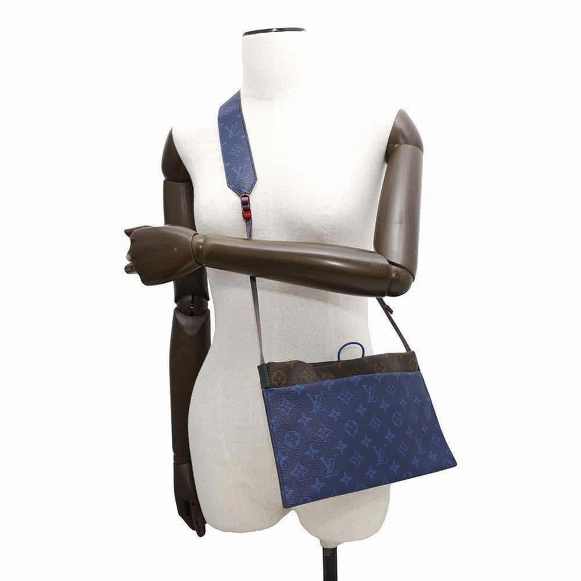 Louis Vuitton blue Monogram Shoulder Bag (Pre-Owned)