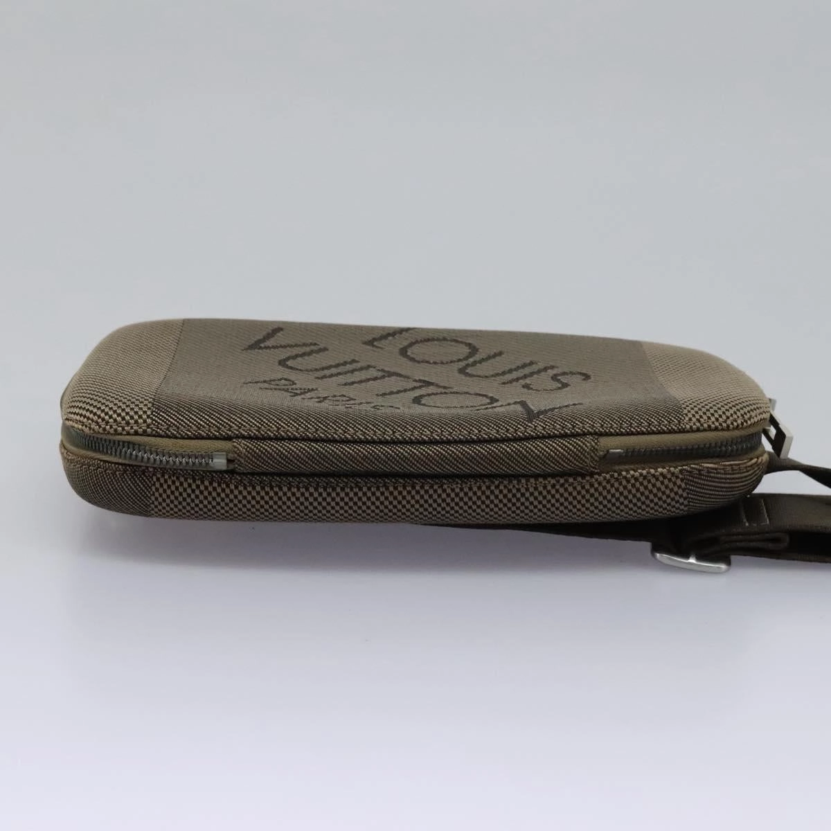 Louis Vuitton Canvas Shoulder Bag (Pre-Owned)