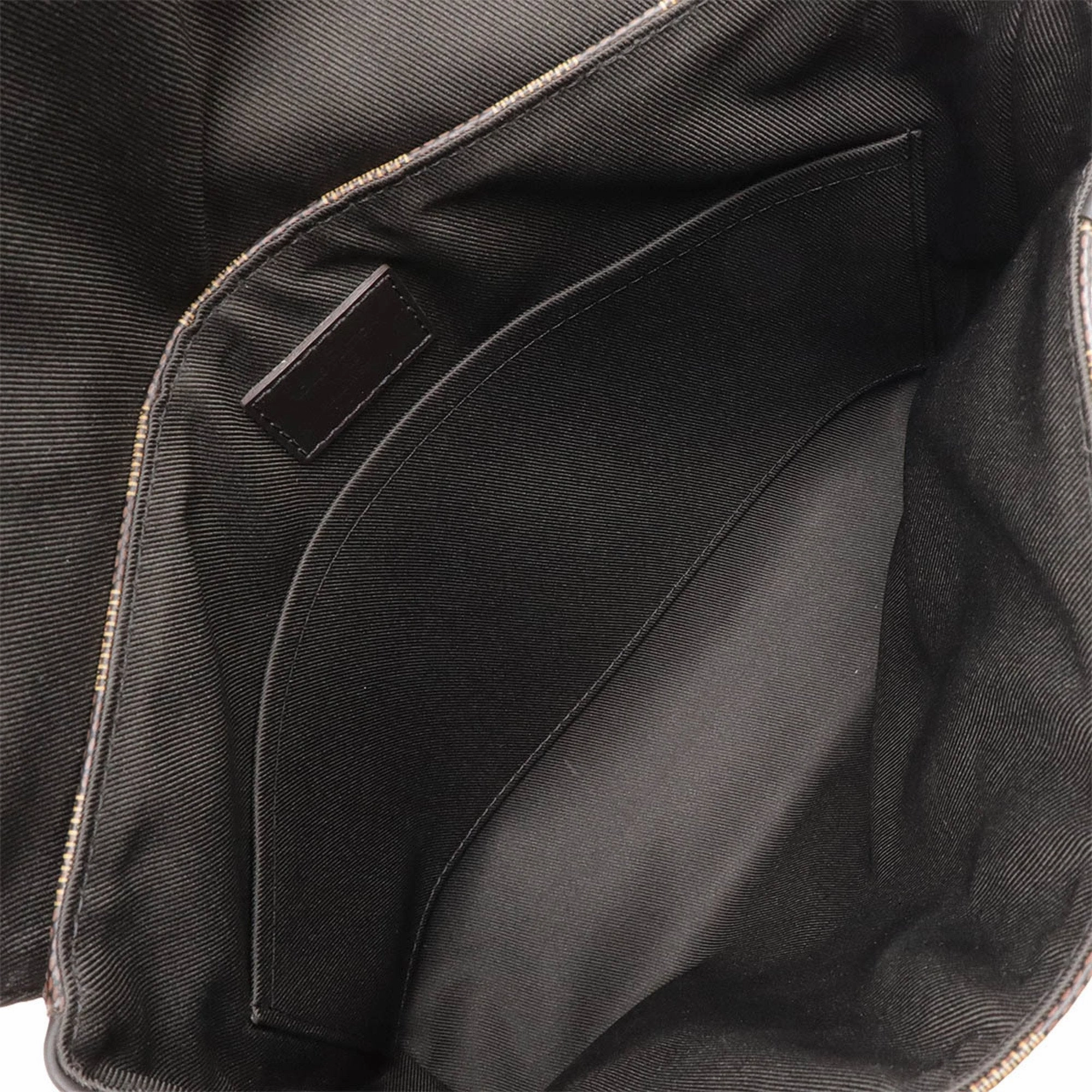 Louis Vuitton Damier Pvc Shoulder Bag (Pre-Owned)