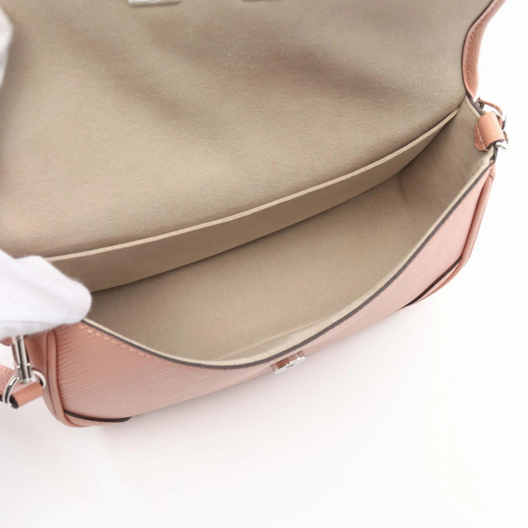 Louis Vuitton Epi Leather Shoulder Bag (Pre-Owned)