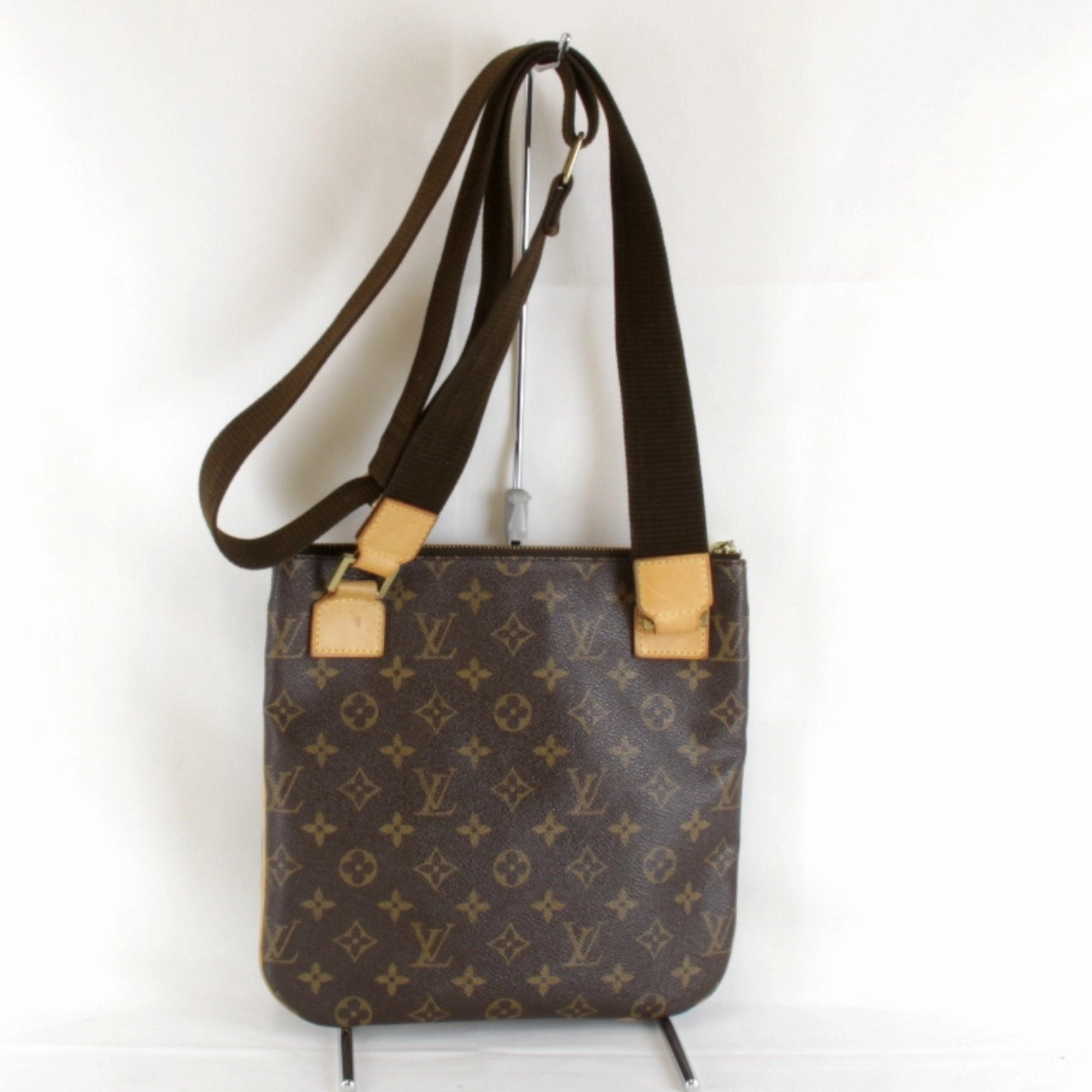 Louis Vuitton Galle Monogram Monogram Shoulder Bag (Pre-Owned)