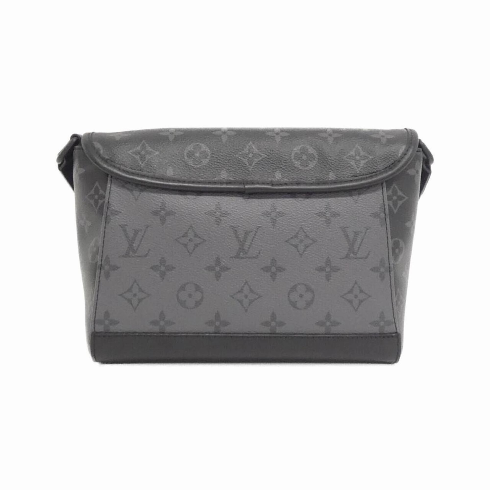 Louis Vuitton Gris Monogram Eclipse Monogram Eclipse Shoulder Bag (Pre-Owned)