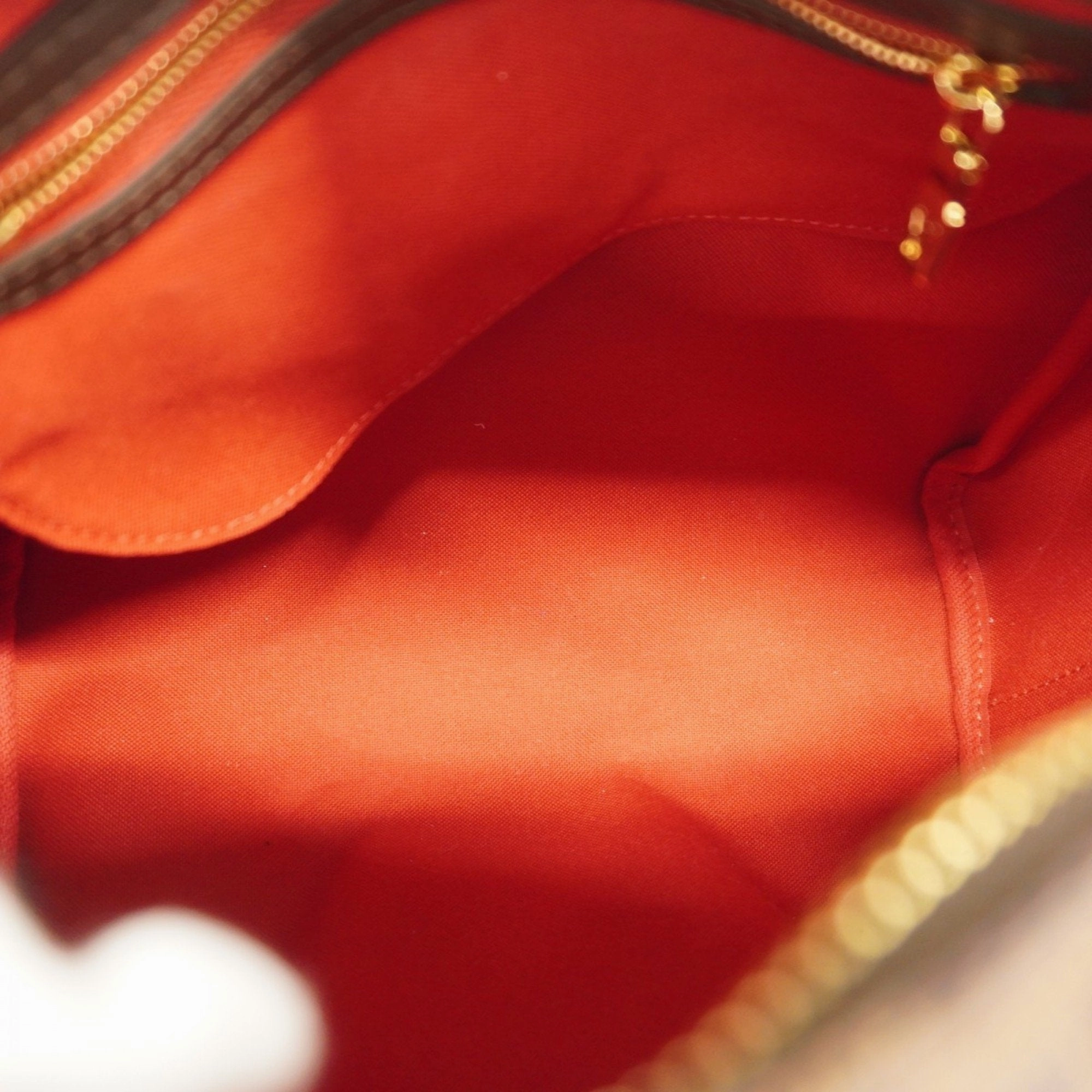 Louis Vuitton Handbag (Pre-Owned)