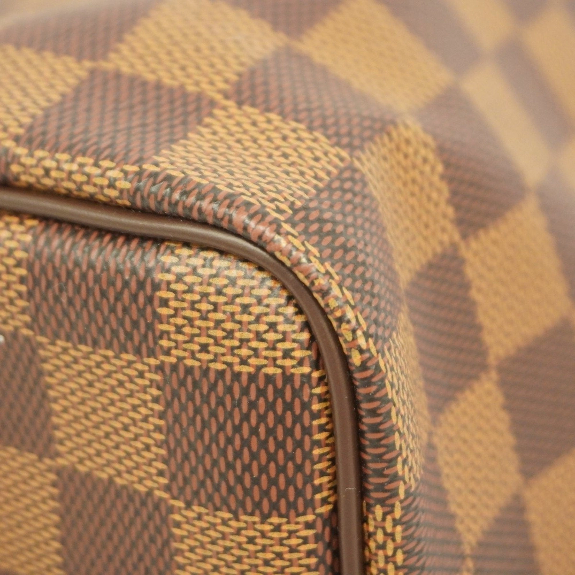Louis Vuitton Handbag (Pre-Owned)