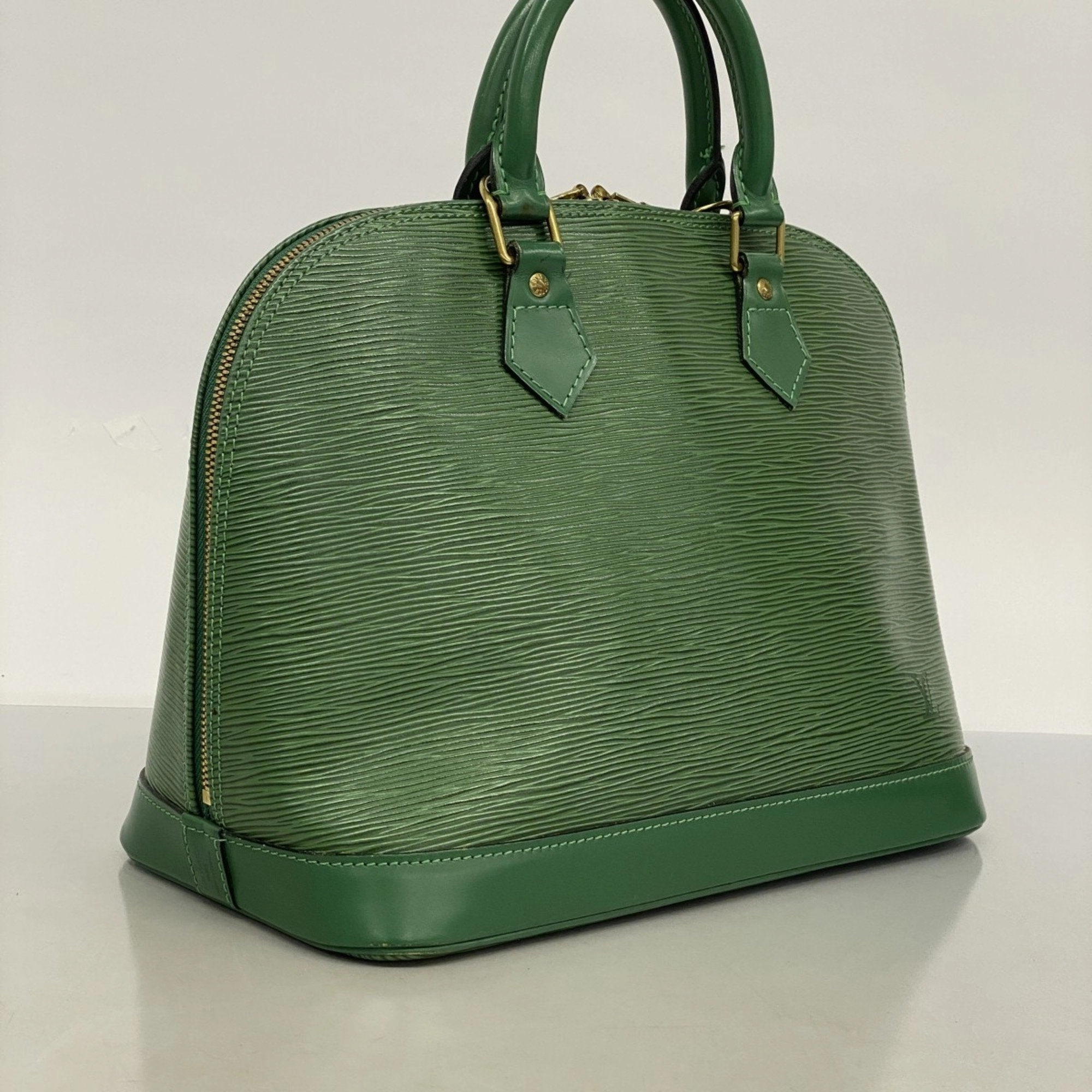Louis Vuitton Handbag (Pre-Owned)