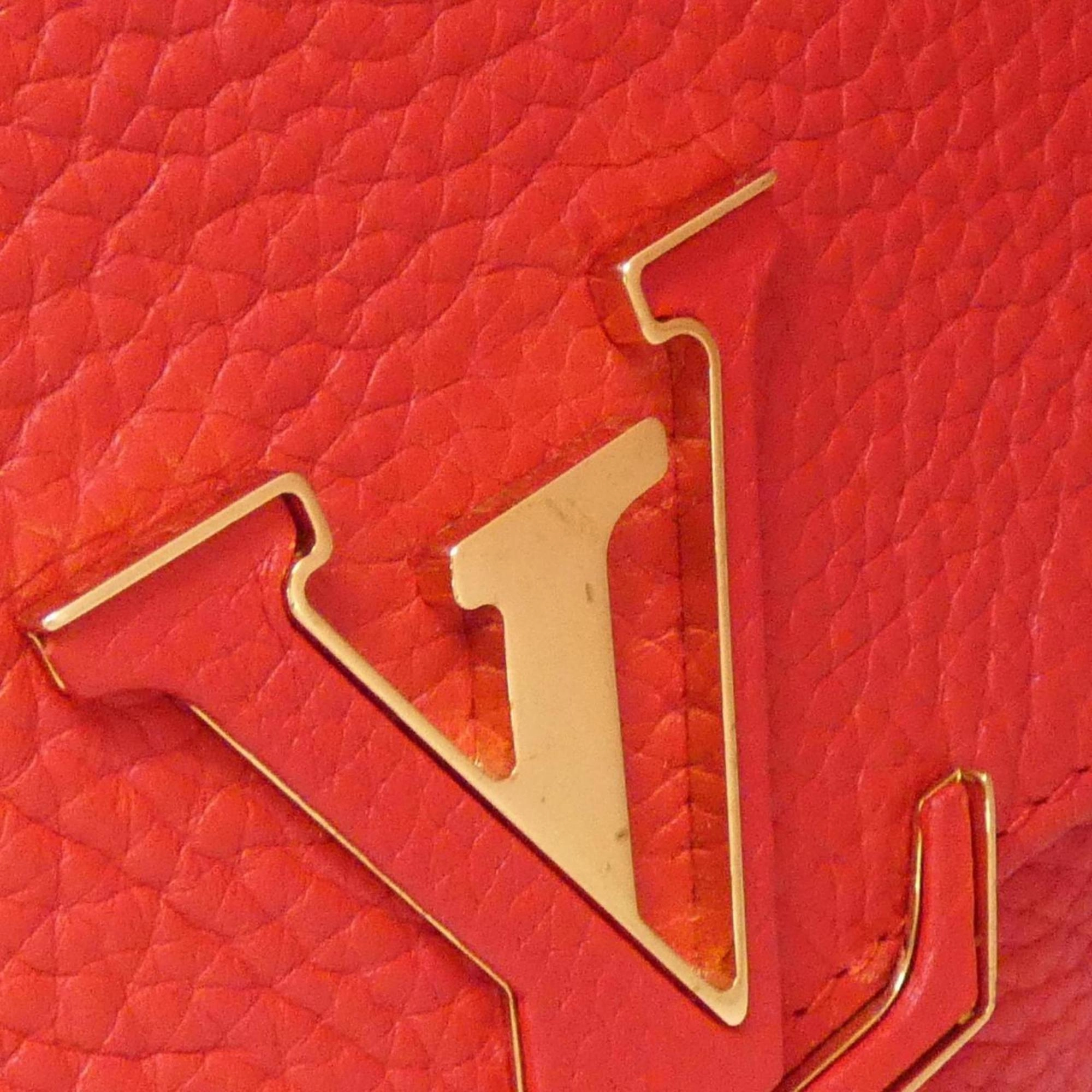 Louis Vuitton Leather Handbag (Pre-Owned)