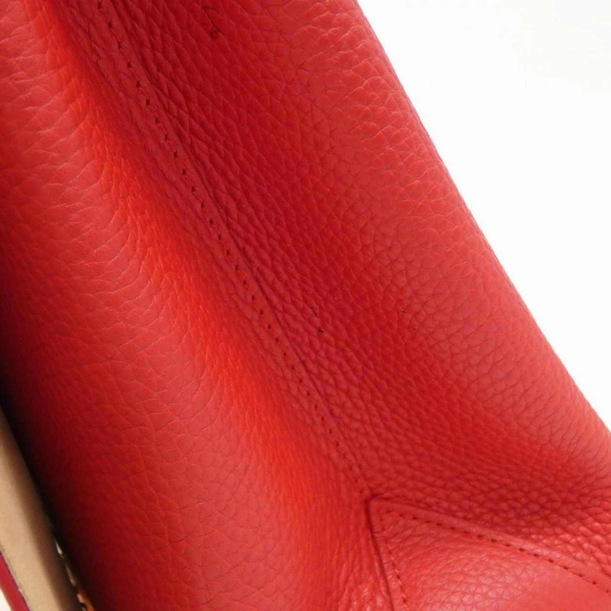 Louis Vuitton Leather Handbag (Pre-Owned)
