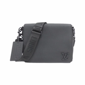 Louis Vuitton Leather Shoulder Bag (Pre-Owned)
