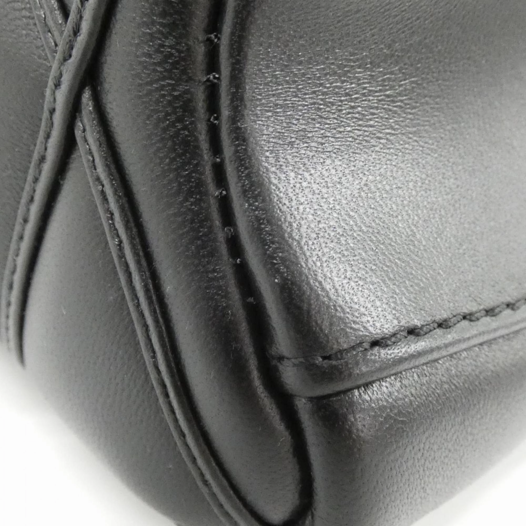 Louis Vuitton Malletage Leather Shoulder Bag (Pre-Owned)