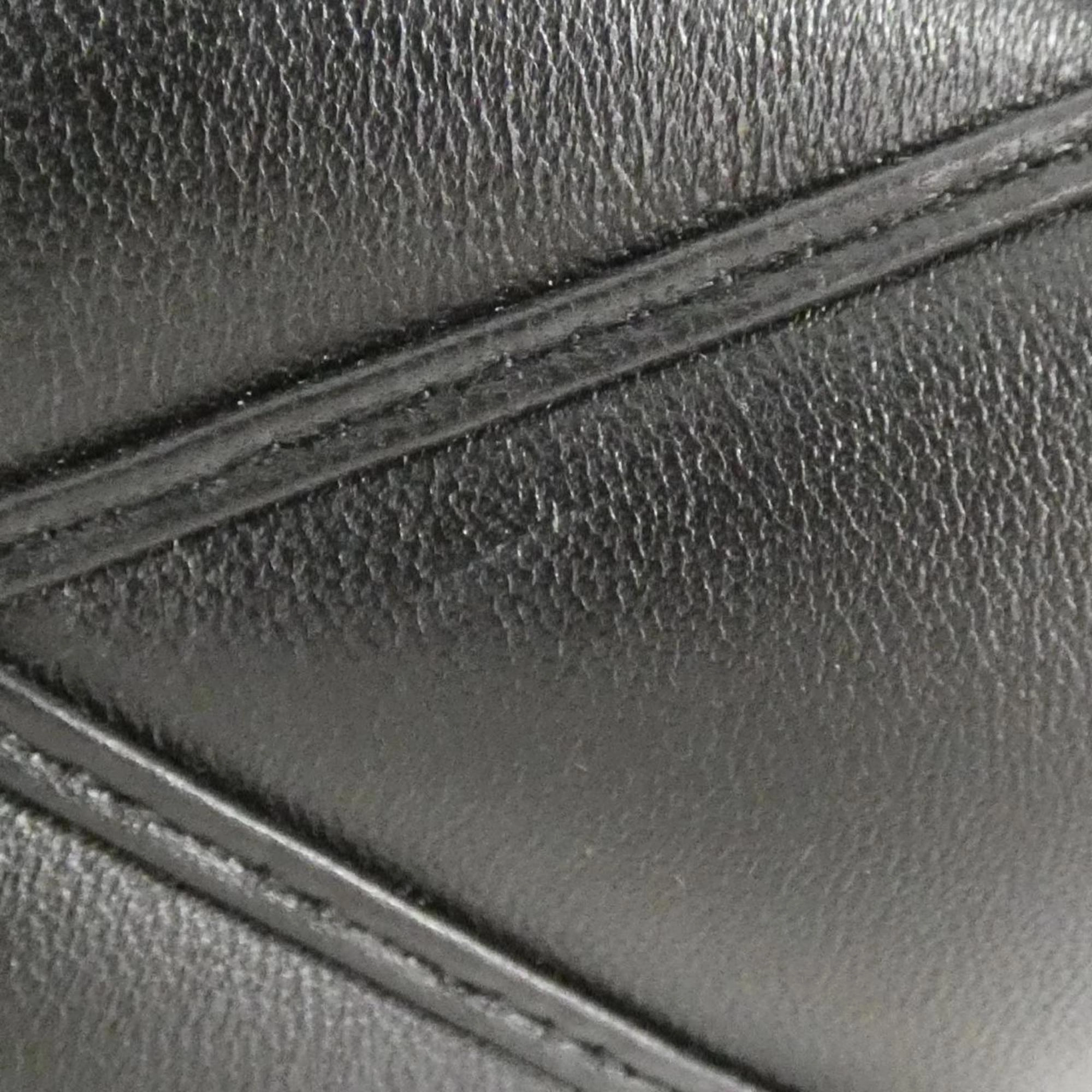 Louis Vuitton Malletage Leather Shoulder Bag (Pre-Owned)