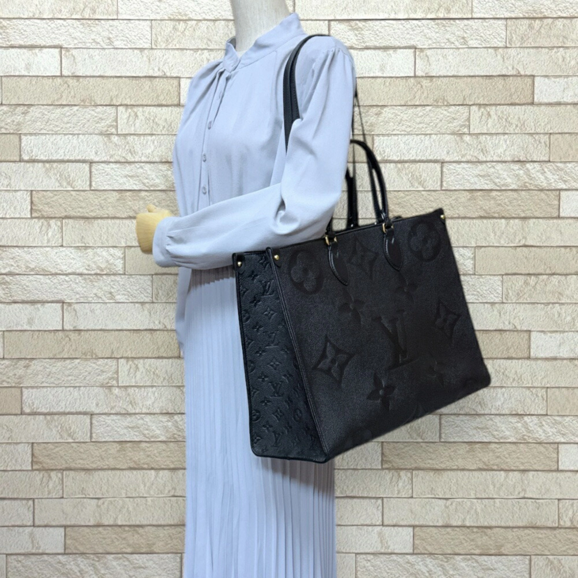 Louis Vuitton Monogram Empreinte Shoulder Bag (Pre-Owned)