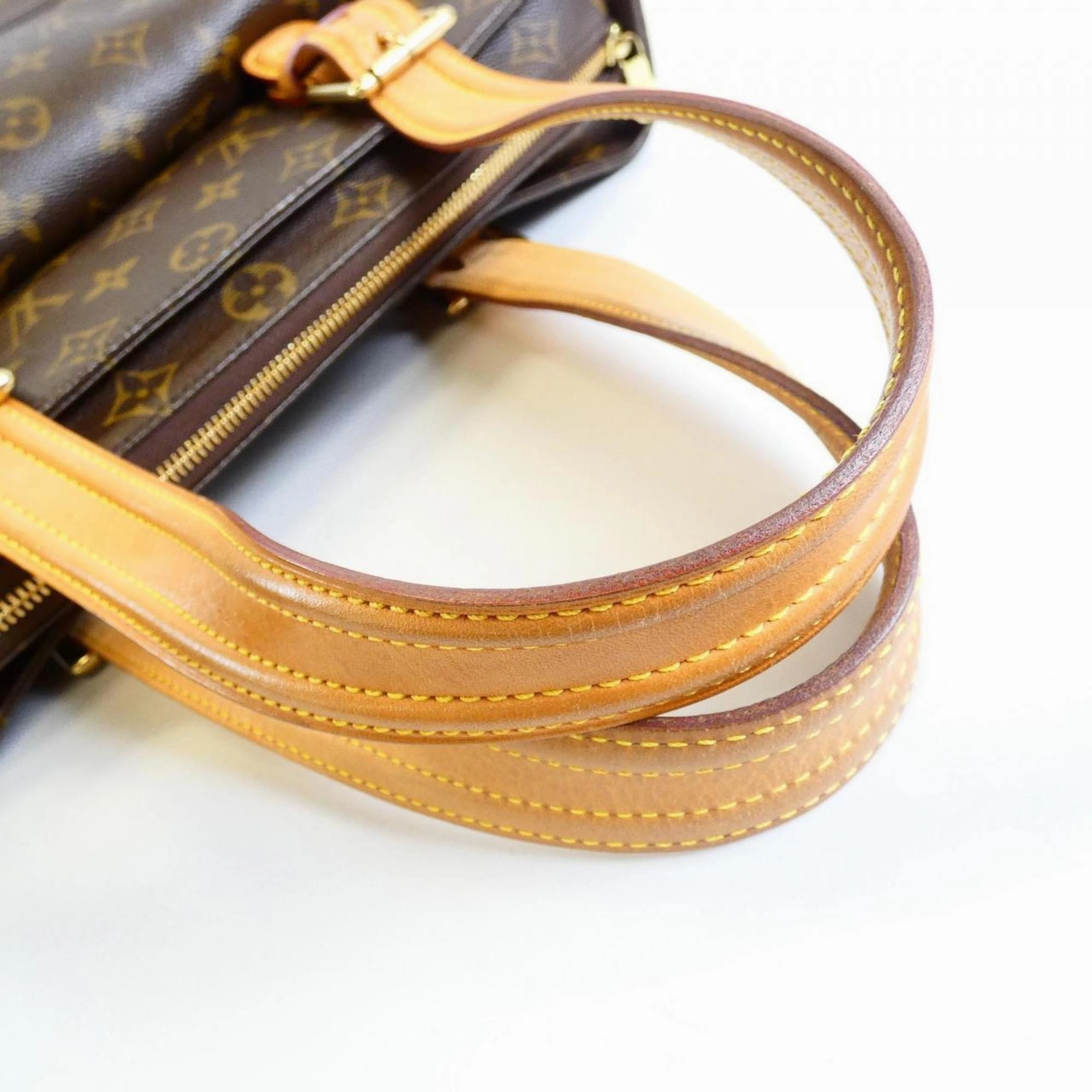 Louis Vuitton Multipli Cit Canvas Shoulder Bag (Pre-Owned)