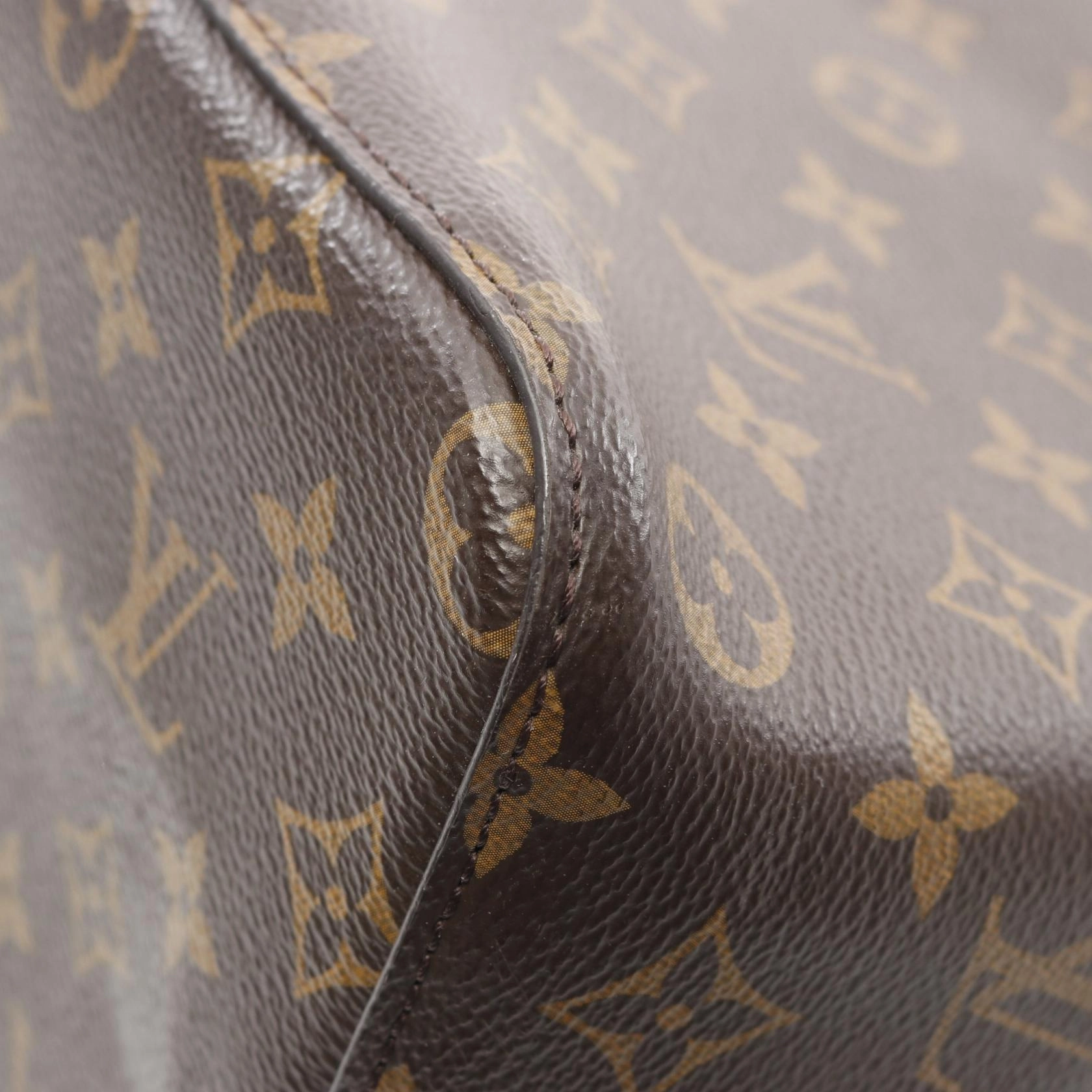 Louis Vuitton NeoNoe Shoulder Bag PVC Leather