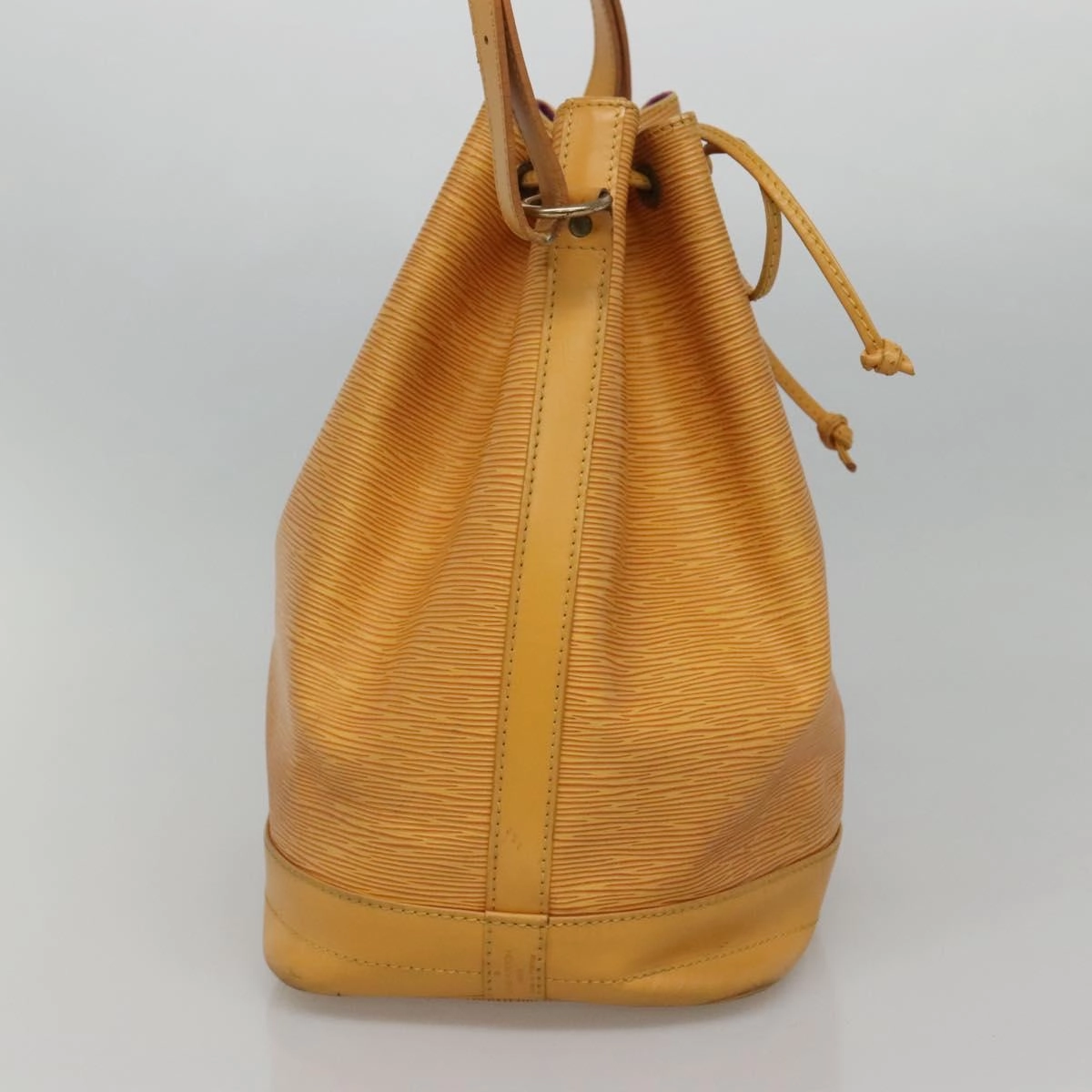 Louis Vuitton No Leather Shoulder Bag (Pre-Owned)