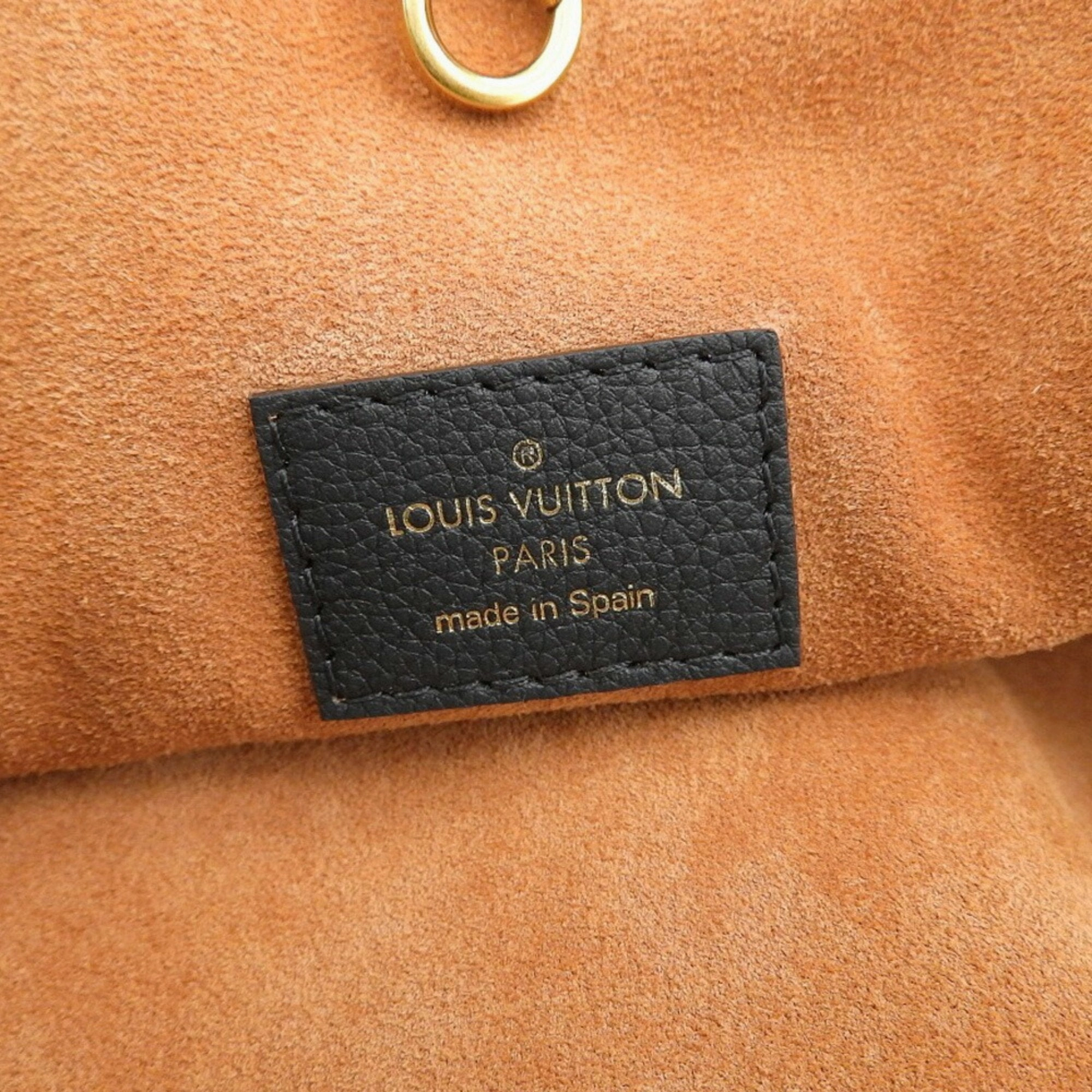Louis Vuitton Noir Leather Shoulder Bag (Pre-Owned)