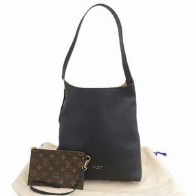 Louis Vuitton Noir Leather Shoulder Bag (Pre-Owned)