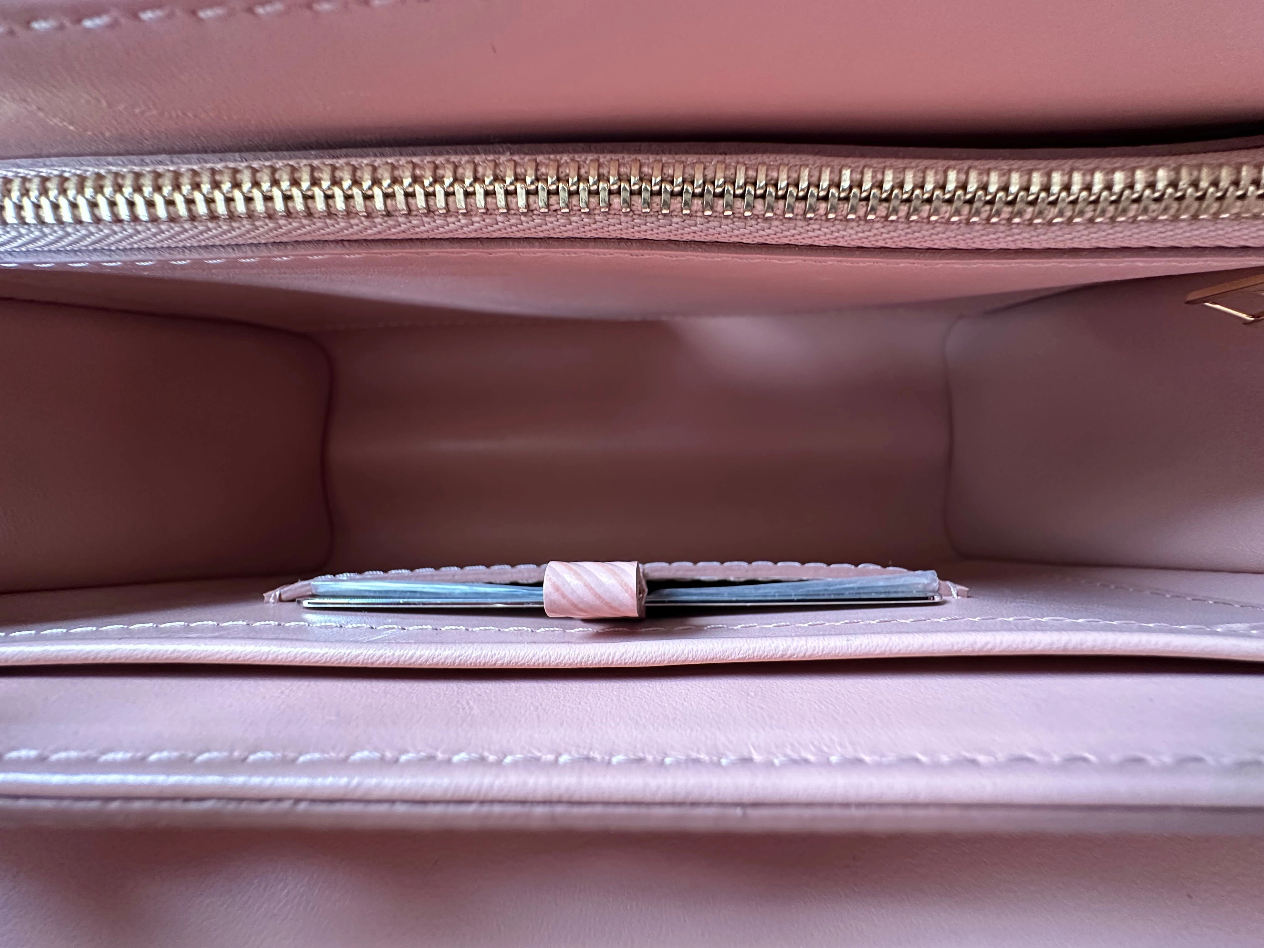 Louis Vuitton Pink EPI Twist MM