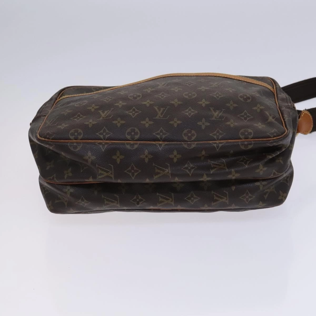 Louis Vuitton Reporter Canvas Shoulder Bag (Pre-Owned)