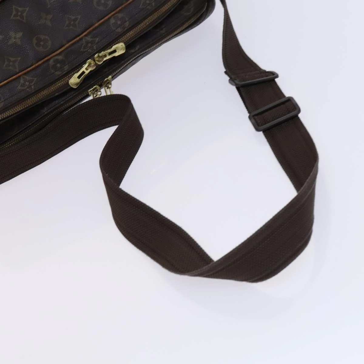Louis Vuitton Reporter Canvas Shoulder Bag (Pre-Owned)
