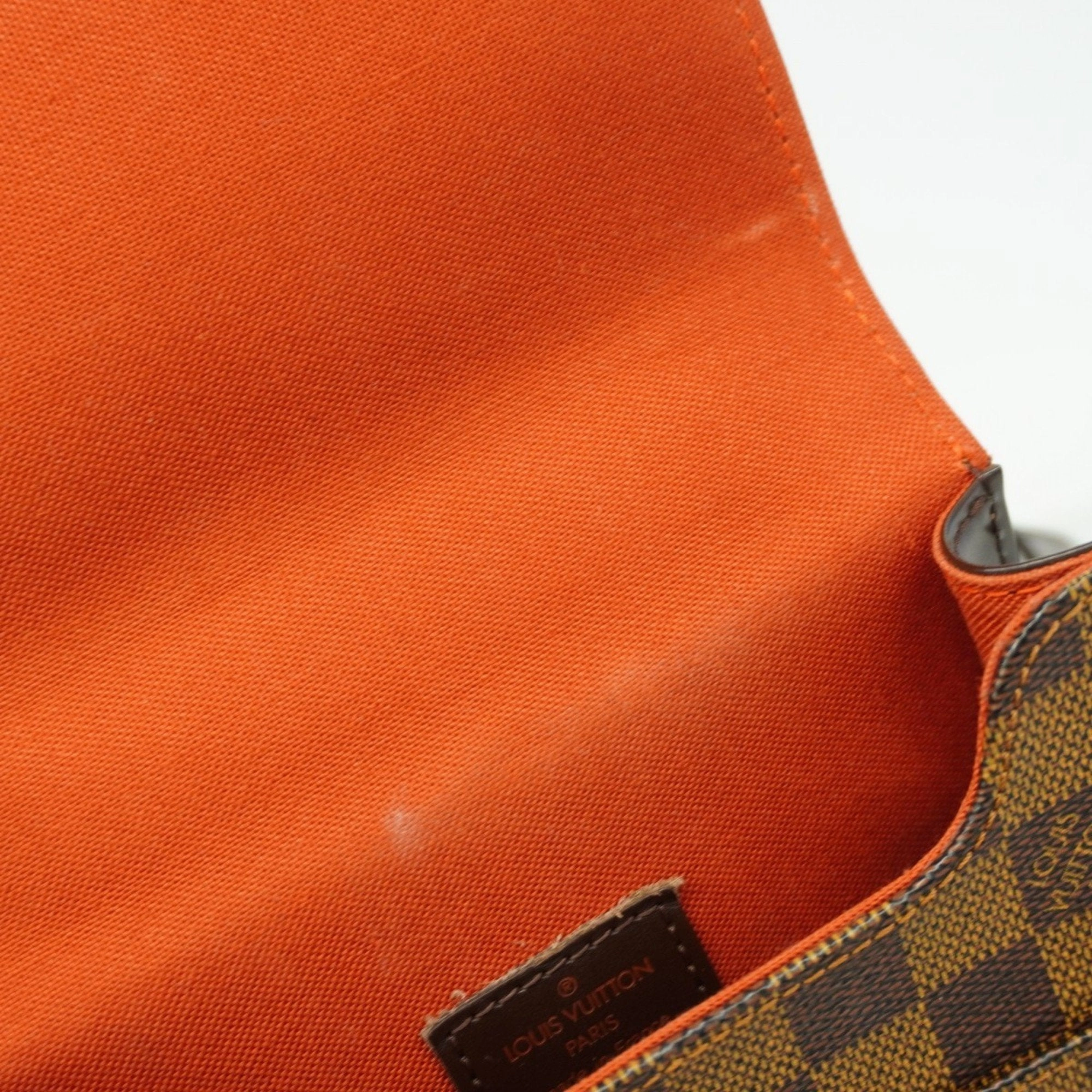 Louis Vuitton Shoulder Bag (Pre-Owned)