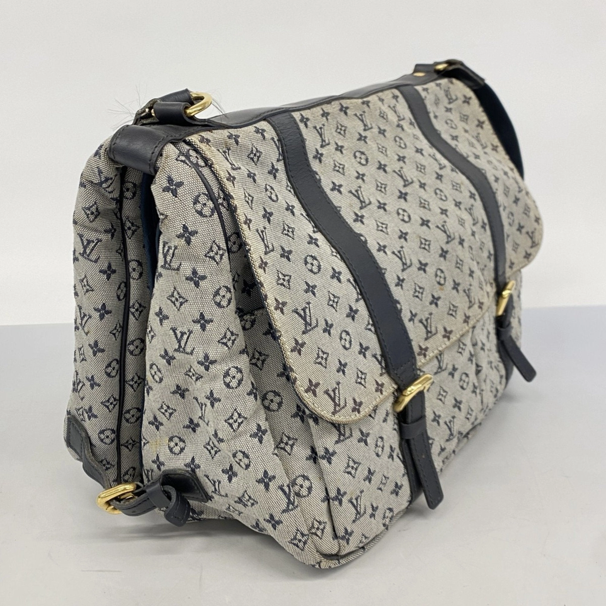 Louis Vuitton Shoulder Bag (Pre-Owned)