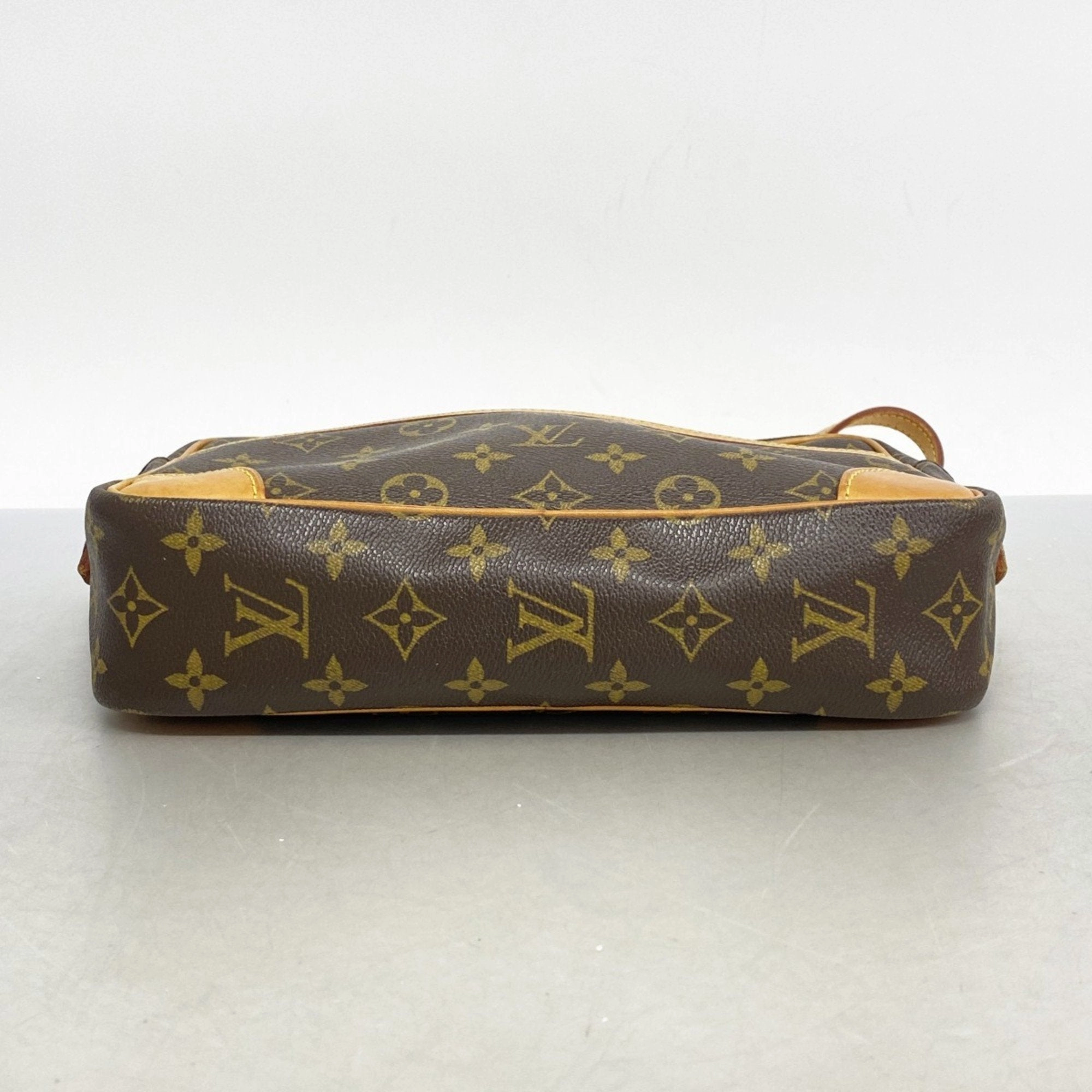 Louis Vuitton Shoulder Bag (Pre-Owned)