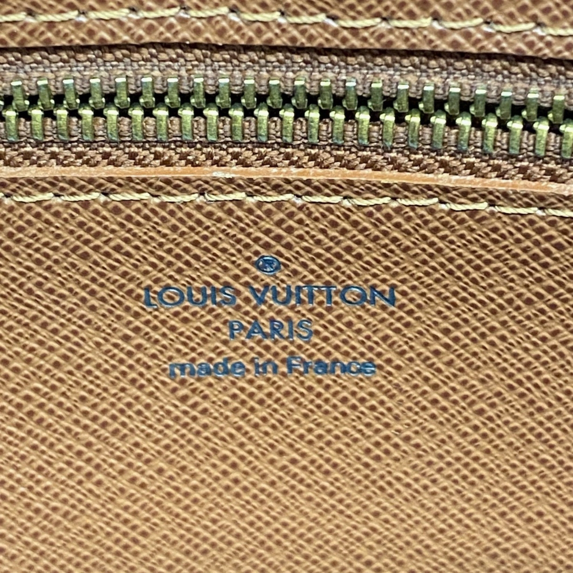 Louis Vuitton Shoulder Bag (Pre-Owned)