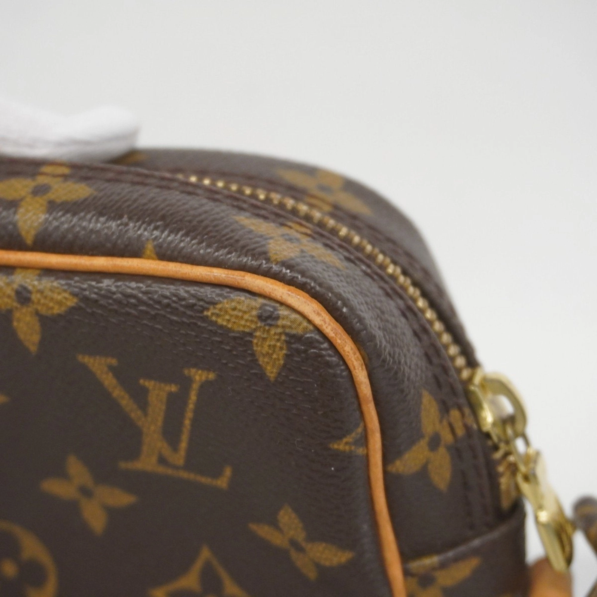 Louis Vuitton Shoulder Bag (Pre-Owned)