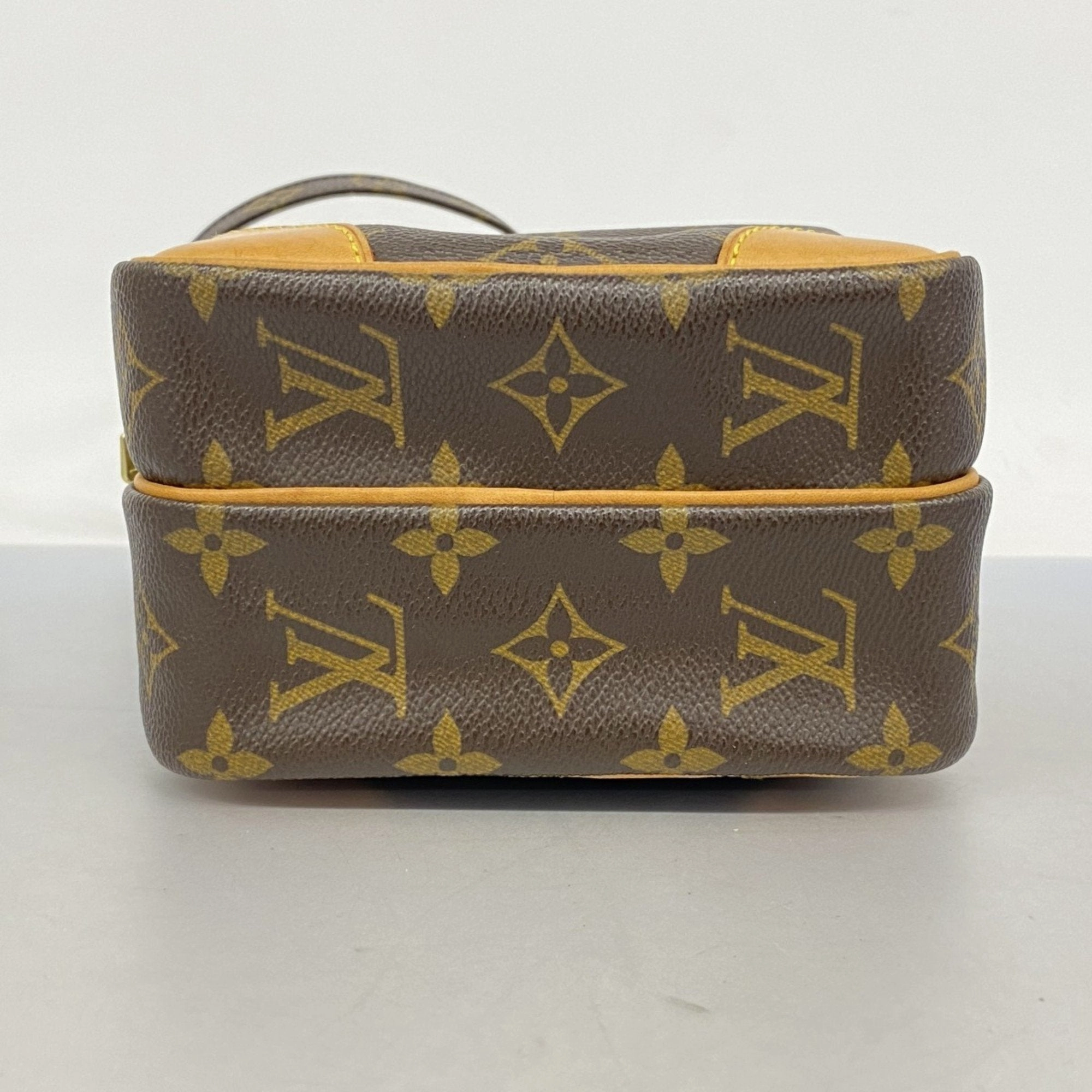 Louis Vuitton Shoulder Bag (Pre-Owned)