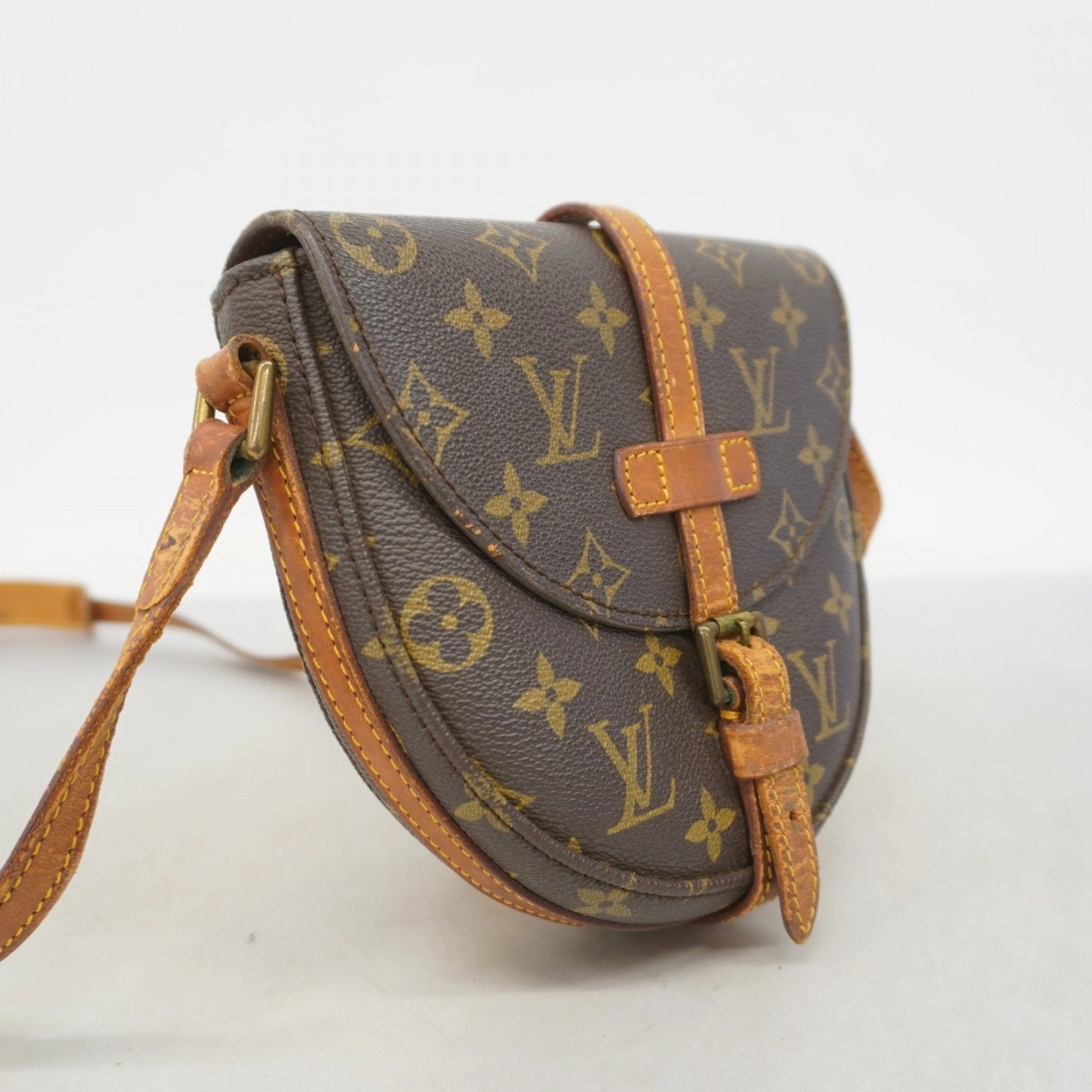 Louis Vuitton Shoulder Bag (Pre-Owned)