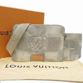 Louis Vuitton Shoulder Bag (Pre-Owned)