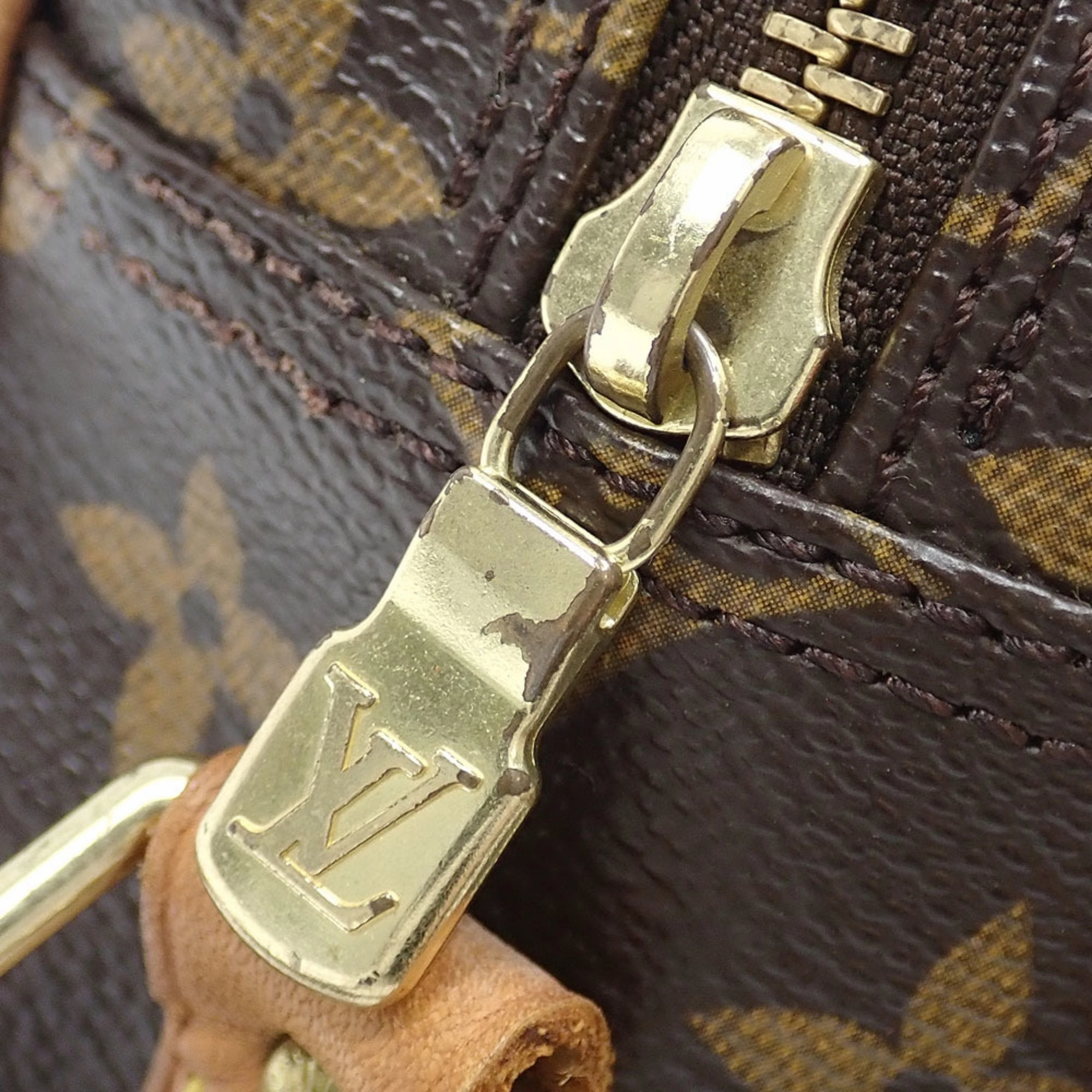 Louis Vuitton  Shoulder Bag (Pre-Owned)