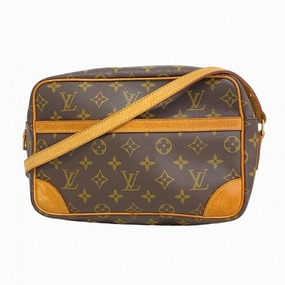 Louis Vuitton Shoulder Bag (Pre-Owned)